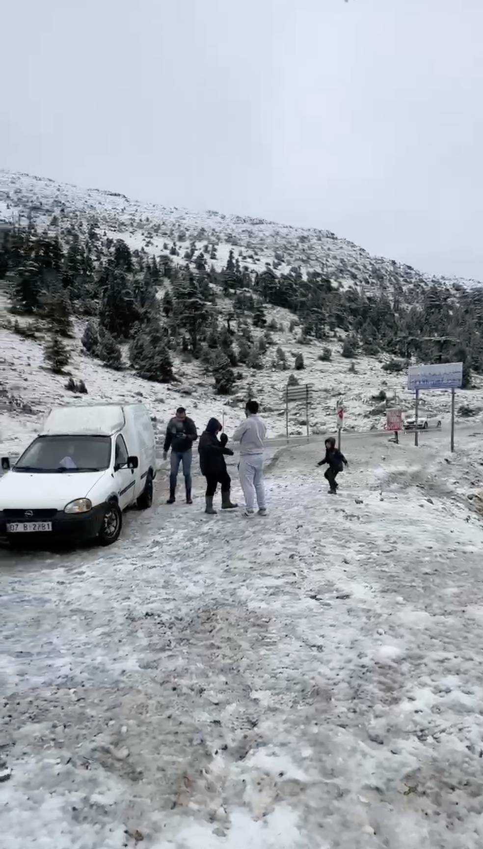 Mevsimin ilk karının düştüğü Konya’da yeni haftada hava nasıl olacak? 11